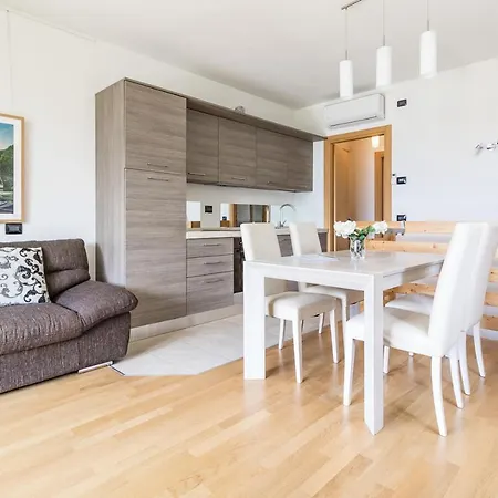 Apartment Gli Ulivi 4 In Tremezzina Tremezzo